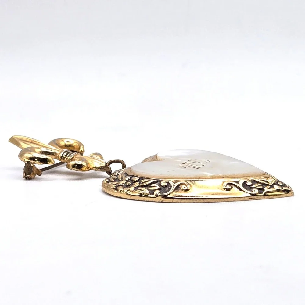 Vintage Brooch Fleur-de-lis Mother of Pearl‎ Heart Monogram MN Gold Tone Pin 60s